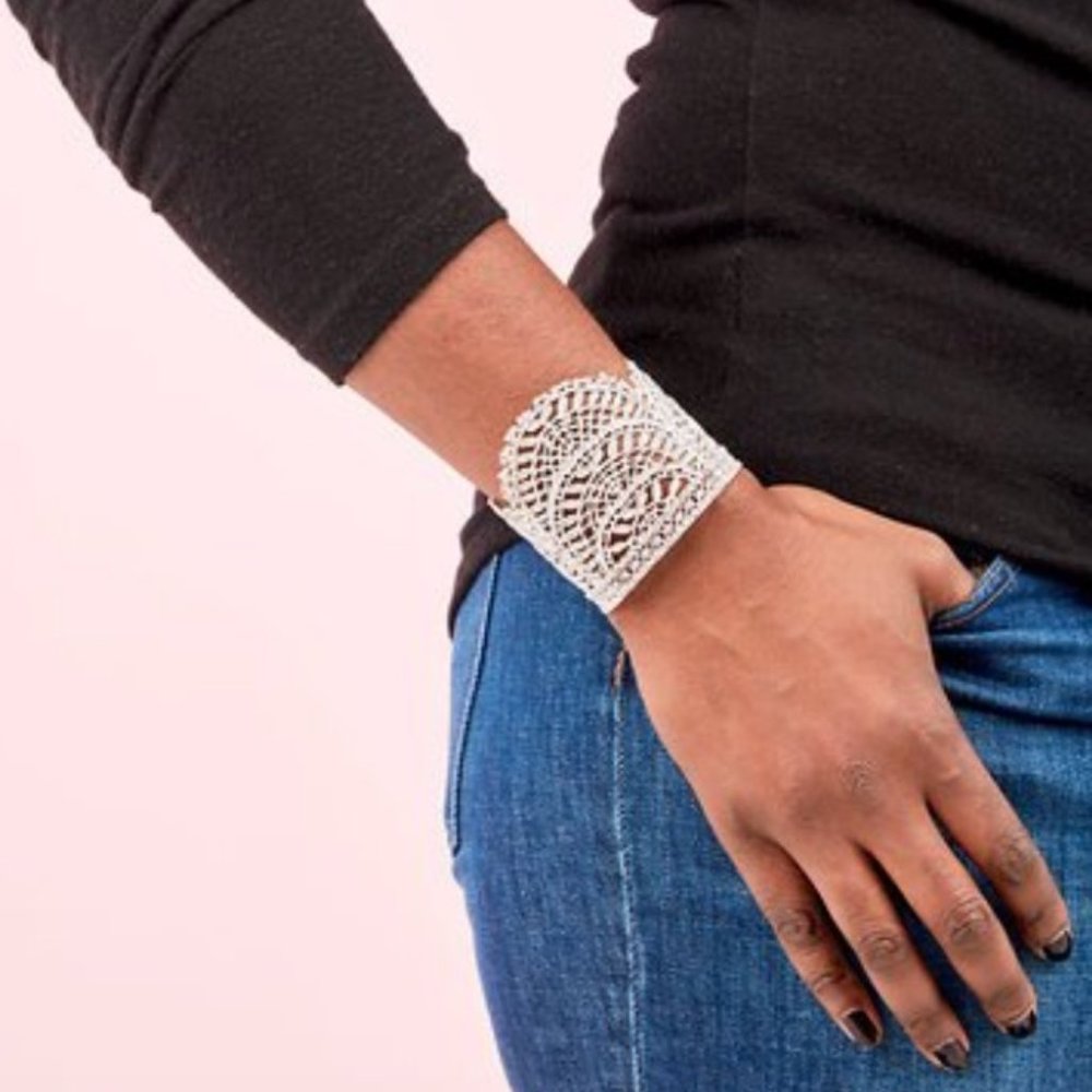 Stella & Dot Thea Lace Cuff
